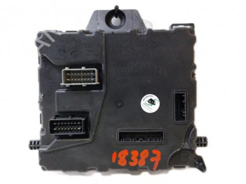fuse-box-renault-kangoo-express-fw01_-2008-38806904 main image