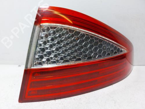 Used Right taillight Right taillight FORD MONDEO IV (BA7) 1.8 TDCi (125 hp) 38815929 38815929