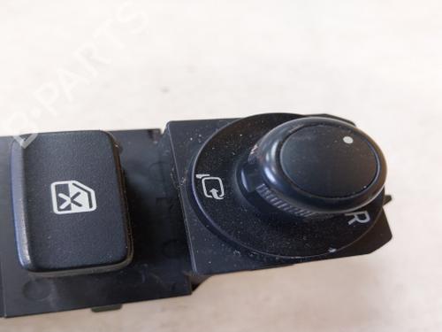 Right front window switch MAZDA CX-5 Van (KE_) SKYACTIV-D (KEF9) | BP38815423I26 - Image 4