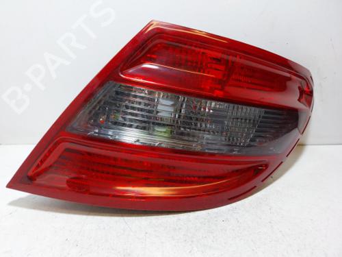 Used Right taillight Right taillight MERCEDES-BENZ C-CLASS (W204) C 180 Kompressor (204.046) (156 hp) 38805376 38805376