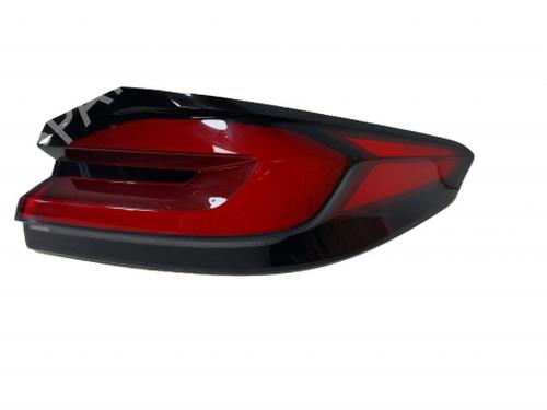 Used Right taillight Right taillight BMW 5 (G30, F90) 530 e Plug-in-Hybrid (292 hp) 40266185 40266185