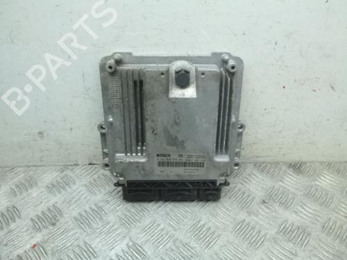 engine-control-unit-ecu-renault-captur-i-j5_-h5_-2013-38815324 main image