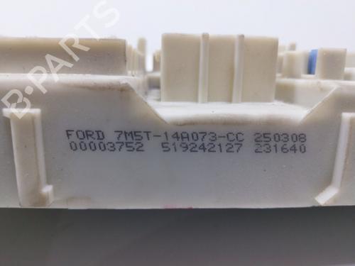 Fuse box FORD FOCUS II (DA_, HCP, DP) 1.6 TDCi | BP38803902E1 - Image 8