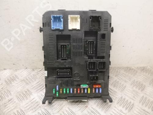 Used Fuse box Fuse box CITROËN C4 I (LC_) 1.4 16V (88 hp) 38802769 38802769