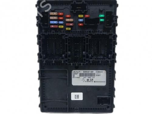 Used Fuse box Fuse box FORD FIESTA VII (HJ, HF) 1.1 Ti-VCT (75 hp) 38809871 38809871