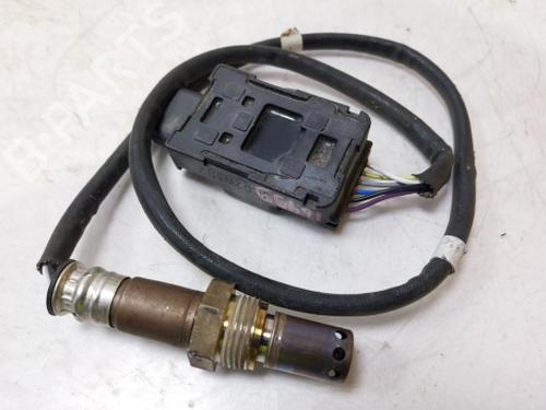 Electronic sensor VW GOLF VIII (CD1, DA1) 2.0 TDI | BP38811070M84 - Image 4