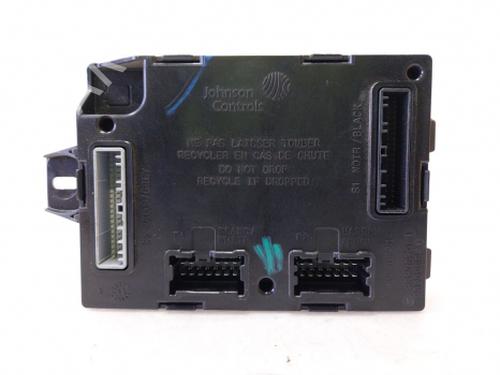 Fuse box RENAULT TRAFIC III Van (FG_) 1.6 dCi 115 (FGMD) | BP38809232E1 - Image 2