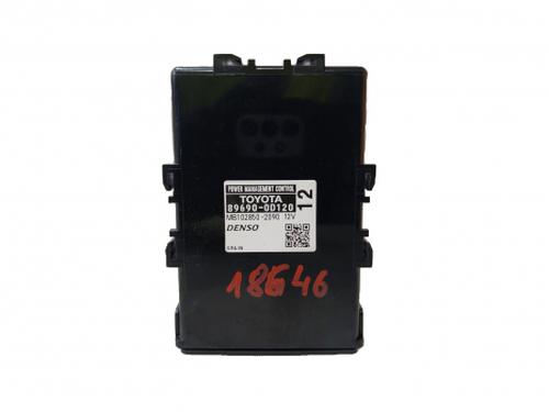Used Fuse box Fuse box TOYOTA YARIS (_P13_) 1.0 (KSP130_, KSP130) (69 hp) 39411783 39411783