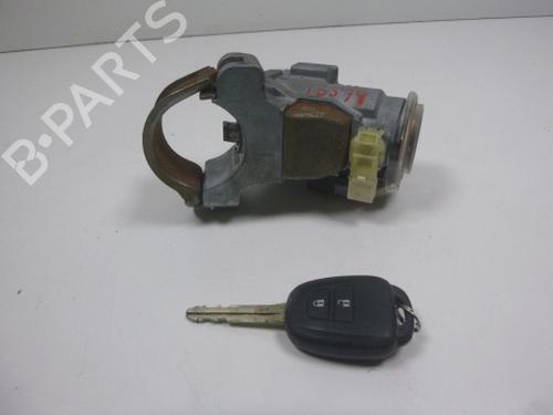 Used Switch Switch TOYOTA RAV 4 IV (_A4_) 2.0 D (ALA40_, ALA40R) (124 hp) 38811334 38811334