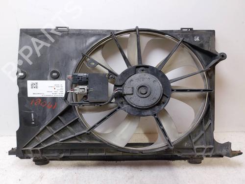 Used Radiator fan Radiator fan TOYOTA COROLLA Saloon (_E18_, ZRE1_) 1.4 D-4D (NDE180_, NDE170_) (90 hp) 40197088 40197088