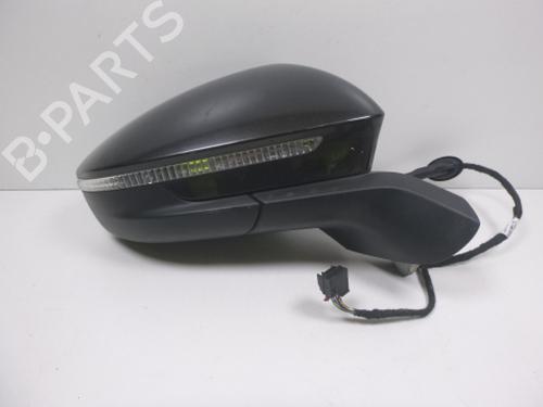 right-mirror-vw-id4-e21-2020-38807434 main image