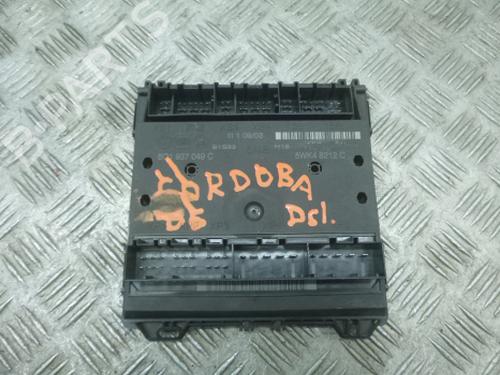 Used Fuse box Fuse box SEAT CORDOBA (6L2) 1.9 SDI (64 hp) 38813383 38813383