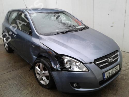 Rear parcel shelf KIA CEE'D Hatchback (ED) 1.6 CRDi 115 | BP38813913C85 - Image 9