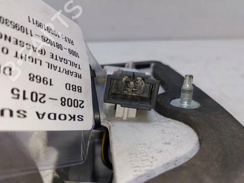 Left tailgate light SKODA SUPERB II (3T4) 2.0 TDI | BP39960939C79 - Image 3