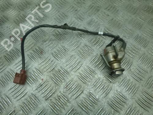 Used Injector Injector SKODA OCTAVIA III (5E3, NL3, NR3) 1.6 TDI (115 hp) 38815059 38815059