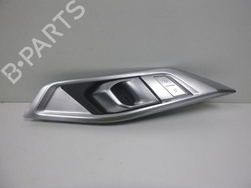 front-right-interior-door-handle-bmw-4-coupe-g22-g82-2020-38809657 main image