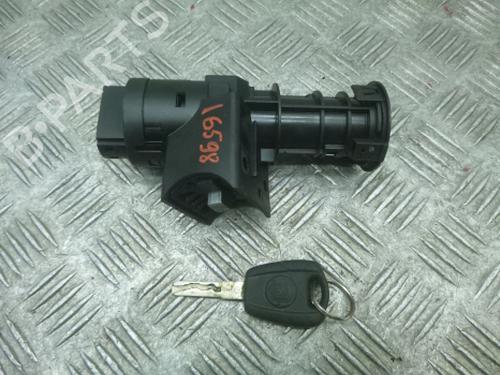 Used Switch Switch FIAT PANDA (169_) 1.1 (169.AXA1A) (54 hp) 38813681 38813681