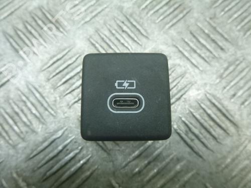 Used Electronic module Electronic module LAND ROVER DEFENDER Station Wagon (L663) P400e Hybrid 4x4 (404 hp) 38810400 38810400