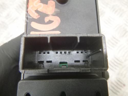 Right front window switch MASERATI QUATTROPORTE VI 3.0 D | BP38809299I26 - Image 6
