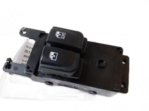 Used Right front window switch Right front window switch HYUNDAI i20 I (PB, PBT) 1.2 (86 hp) 38811096 38811096