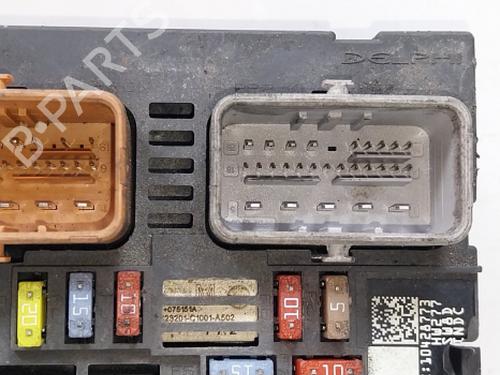 Fuse box CITROËN C5 III Break (RW_) 1.6 HDi 110 (RW9HZC) | BP38808768E1 - Image 6