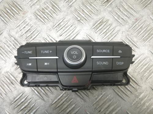 other-ford-focus-iii-saloon-2010-2011-2012-2013-2014-2015-2016-2017-2018-2019-2020-38815596 main image