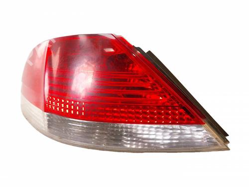 left-taillight-bmw-7-e65-e66-e67-2001-2002-2003-2004-2005-2006-2007-2008-2009-39992571 main image