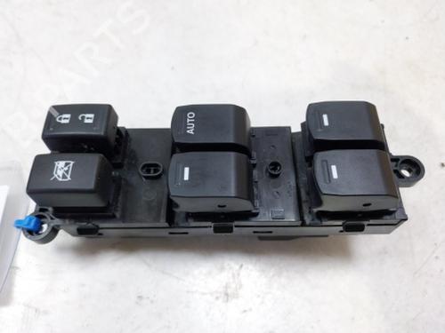 Right front window switch SUZUKI S-CROSS 1.4 Smart Hybrid (AKP414) | BP38811447I26 - Image 2