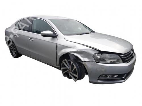 Left front fog light VW PASSAT B7 (362) 1.6 TDI | BP38805334C30 - Image 5