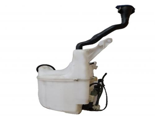 windscreen-washer-tank-volvo-v60-i-155-2010-2011-2012-2013-2014-2015-2016-2017-2018-38962724 main image