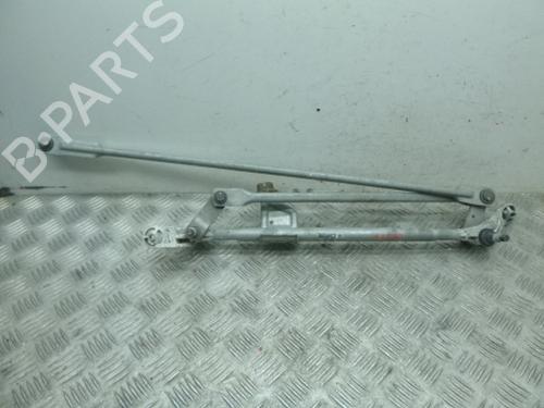 front-wipers-mechanism-renault-megane-iv-hatchback-b9amn_-2015-38807127 main image