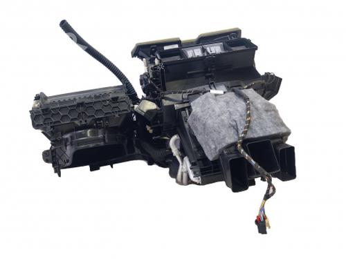 Used Heater matrix box Heater matrix box SKODA SUPERB III (3V3) 2.0 TDI (150 hp) 38811695 38811695