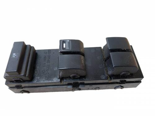 Used Right front window switch Right front window switch KIA VENGA (YN) 1.4 CRDi 90 (90 hp) 40544363 40544363