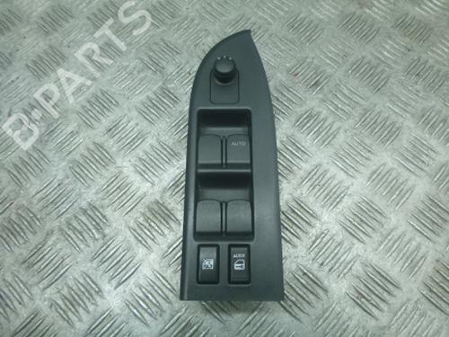 Used Right front window switch Right front window switch SUZUKI GRAND VITARA II (JT, TE, TD) 2.0 All-wheel Drive (TD54V, JB420) (140 hp) 38802287 38802287