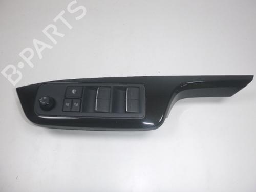 Used Right front window switch Right front window switch TOYOTA C-HR (_X1_) 1.8 Hybrid (ZYX10_, ZYX11_, ZYX10R, ZYX11R) (122 hp) 38813820 38813820