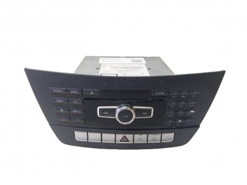 radio-mercedes-benz-c-class-w204-2007-2008-2009-2010-2011-2012-2013-2014-2015-39247742 main image