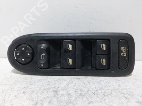 Used Right front window switch Right front window switch PEUGEOT 508 I (8D_) 1.6 HDi (112 hp) 38804949 38804949