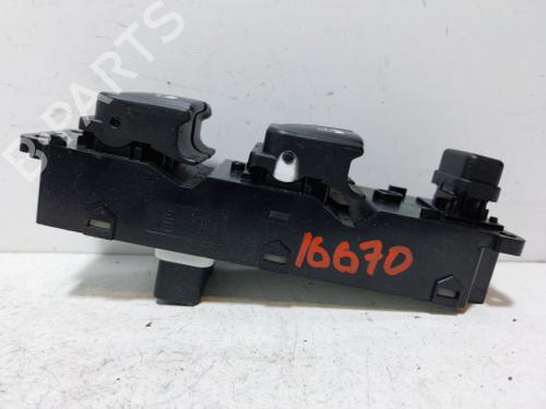 Right front window switch HYUNDAI i20 I (PB, PBT) 1.2 | BP38806745I26 - Image 3