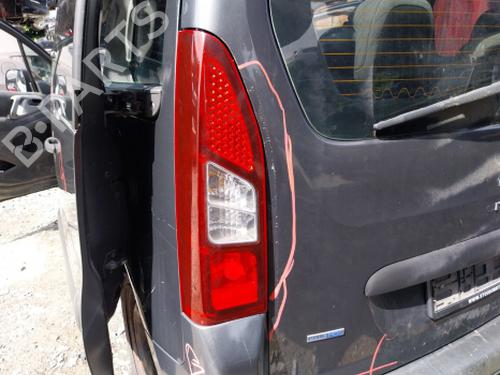 Used Left taillight Left taillight CITROËN C3 Picasso (SH_) 1.4 VTi 95 (SH8FSC, SH8FP0, SH8FP6) (95 hp) 38804389 38804389