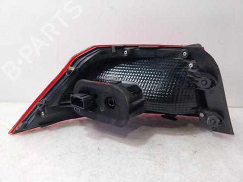 Right taillight VW PASSAT B8 (3G2, CB2) 2.0 TDI | BP38806254C35 - Image 3