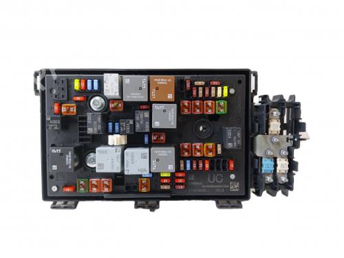 fuse-box-opel-astra-j-saloon-2012-38807102 main image