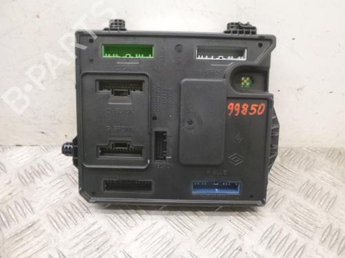 fuse-box-renault-zoe-bfm_-2012-38802894 main image