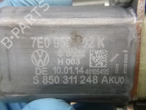 Left front window motor VW TRANSPORTER T5 Van (7HA, 7HH, 7EA, 7EH) 2.0 BiTDI 4motion | BP38807441E21 - Image 3