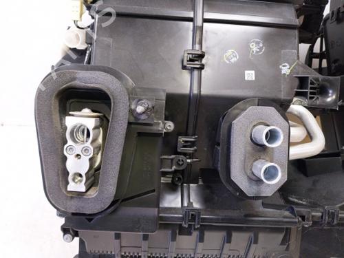 Heater matrix box SUZUKI VITARA (LY) 1.4 Hybrid (Mild Hybrid) (APK414) | BP38815805M61 - Image 8