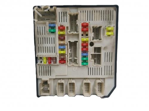 Used Fuse box Fuse box RENAULT MEGANE III Hatchback Van (BZ_) 1.5 dCi (BZ0C, BZ1A) (90 hp) 38811180 38811180