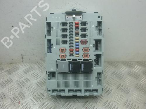 Used Fuse box Fuse box JAGUAR XF I (X250) 2.7 D (207 hp) 38806609 38806609