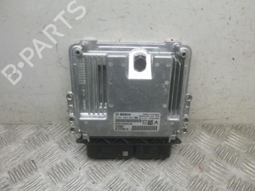 Used Engine control unit (ECU) Engine control unit (ECU) PEUGEOT 5008 II (MC_, MJ_, MR_, M4_) 1.5 BlueHDi 130 (MCYHZJ, MCYHZR, MCYHZX) (131 hp) 38808964 38808964