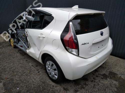 Engine control unit (ECU) TOYOTA AQUA (_NHP1_) 1.5 Hybrid (NHP10) | BP38815261M57  - Image 7