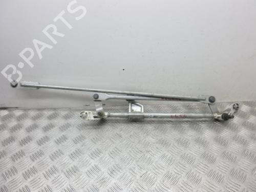 front-wipers-mechanism-renault-megane-iv-hatchback-b9amn_-2015-38809150 main image