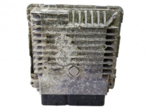 Used Engine control unit (ECU) Engine control unit (ECU) VW GOLF VI (5K1) 1.6 TDI (105 hp) 38813807 38813807